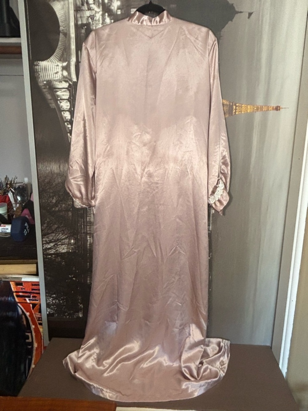Vintage Giligan and O’Malley chemise and robe set in mauve beaded lace - Picture 5 of 8